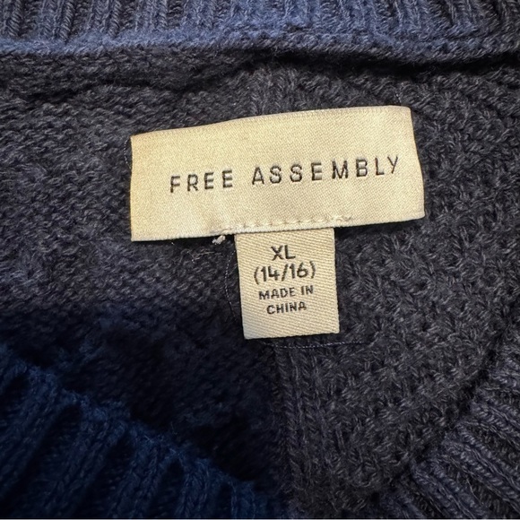 Free Assembly Women’s Mixed Cable Knit Navy Blue Cozy Fisherman Sweater Sz XL - Picture 5 of 8